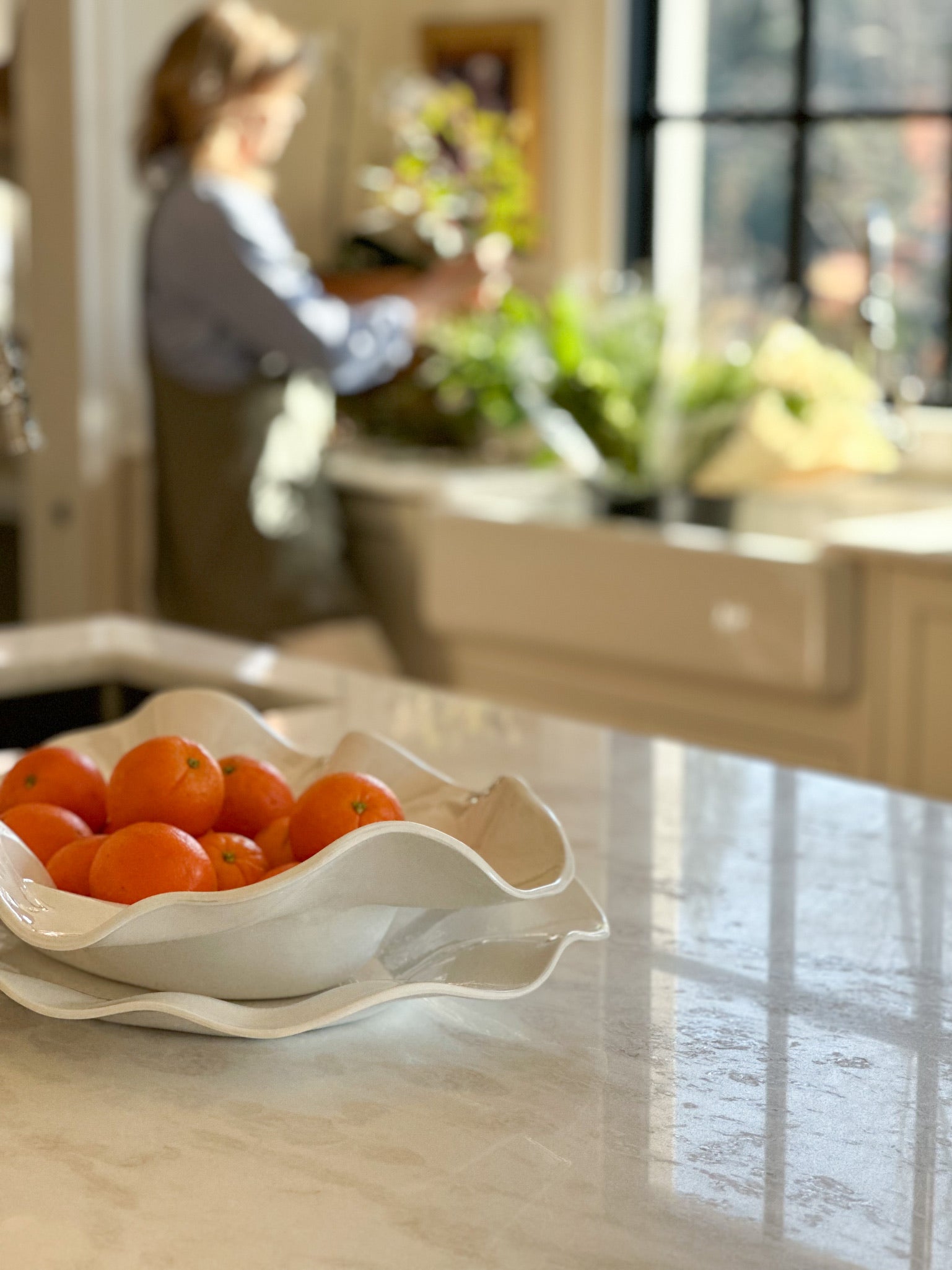 19 large wavy bowl